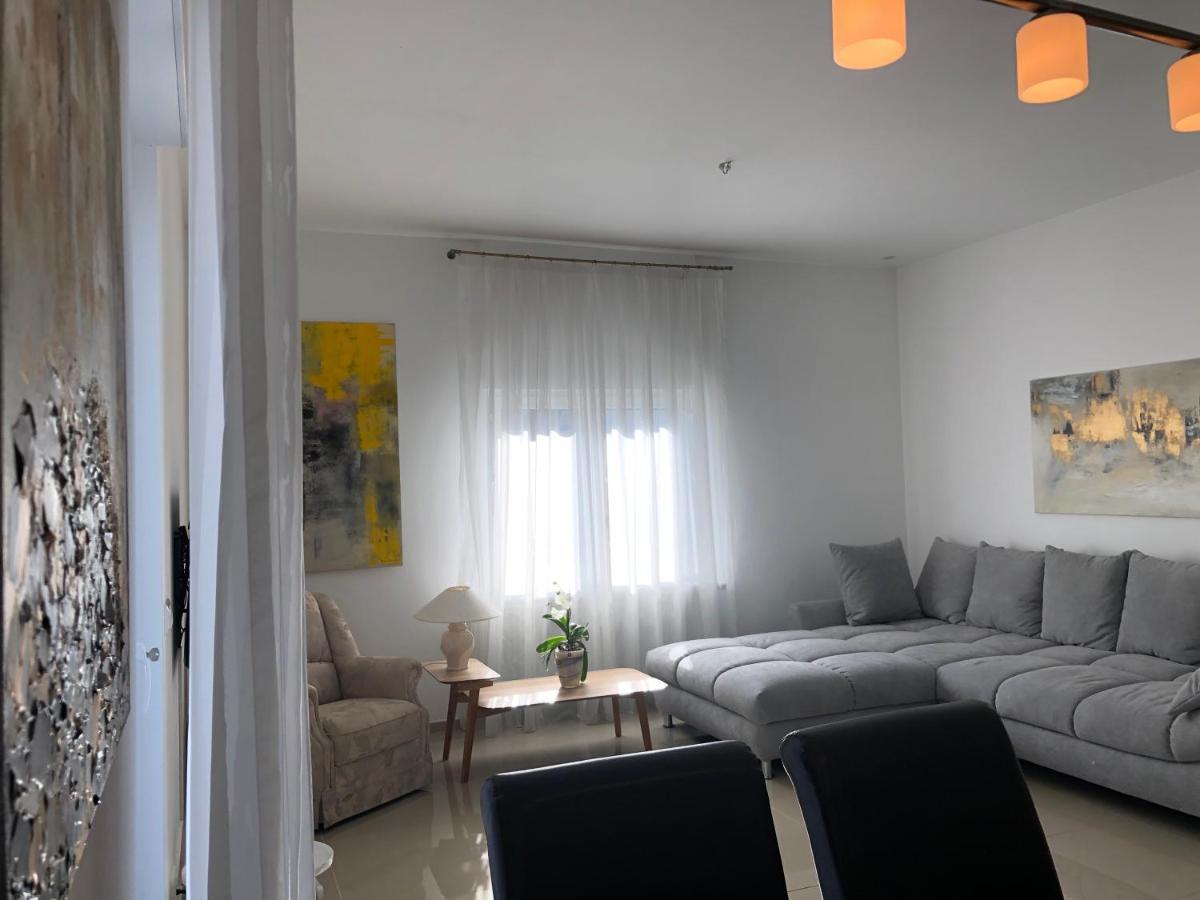 Exclusive Airport Apartment Kelsterbach Esterno foto